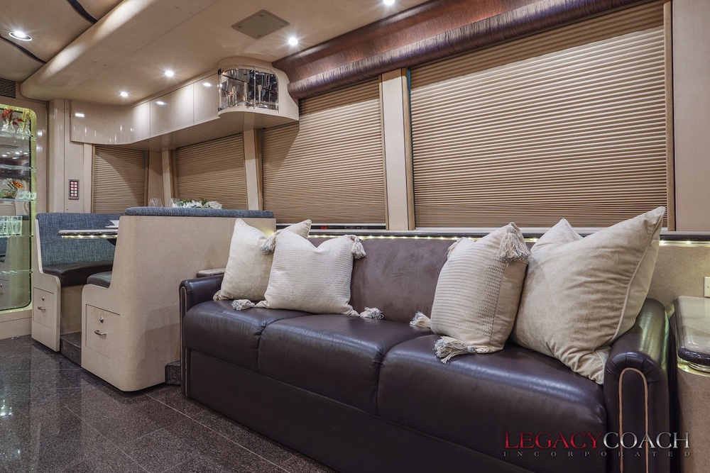 2005 Prevost Marathon XLII For Sale