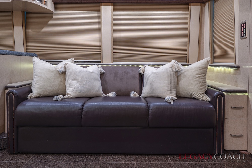 2005 Prevost Marathon XLII For Sale