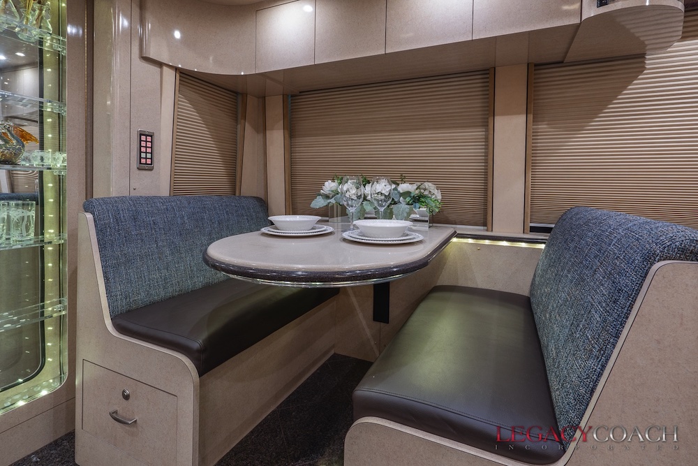 2005 Prevost Marathon XLII For Sale