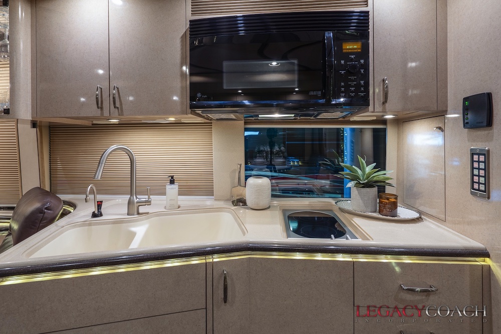 2005 Prevost Marathon XLII For Sale