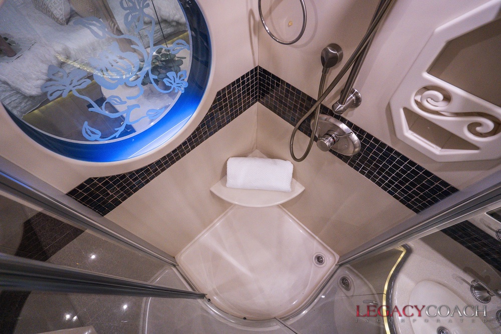 2005 Prevost Marathon XLII For Sale