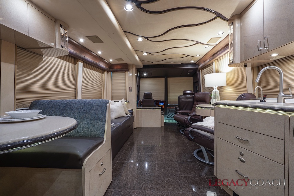 2005 Prevost Marathon XLII For Sale