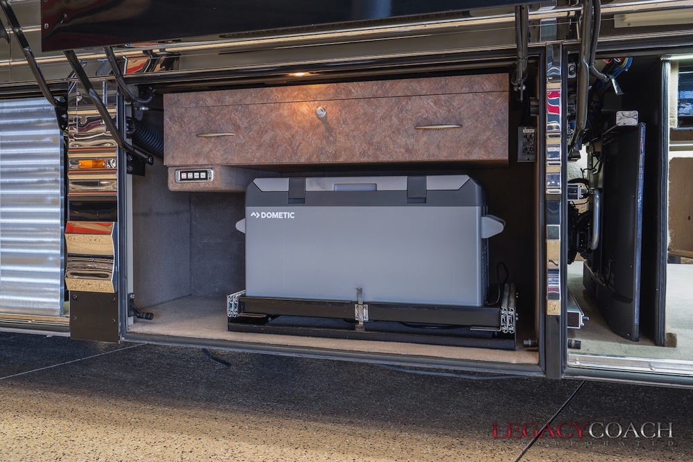2005 Prevost Marathon XLII For Sale