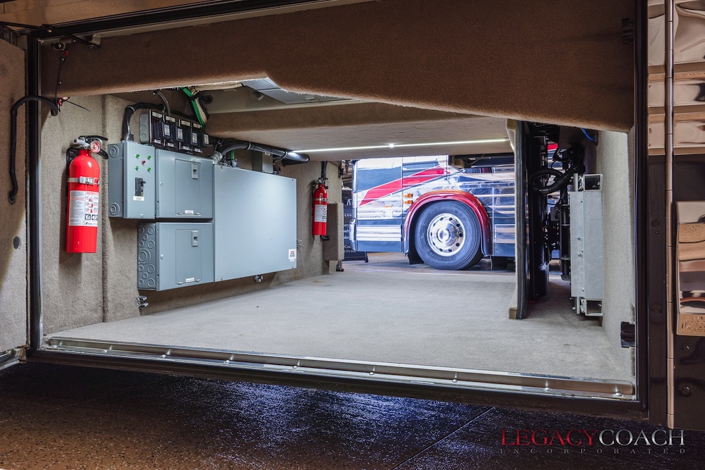 2005 Prevost Marathon XLII For Sale