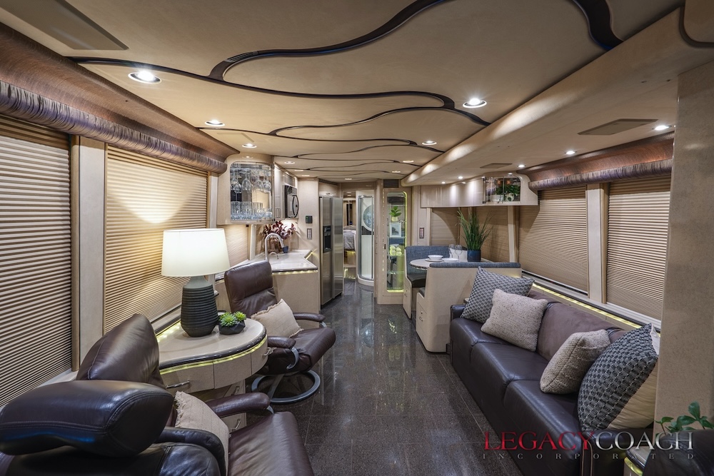2005 Prevost Marathon XLII For Sale