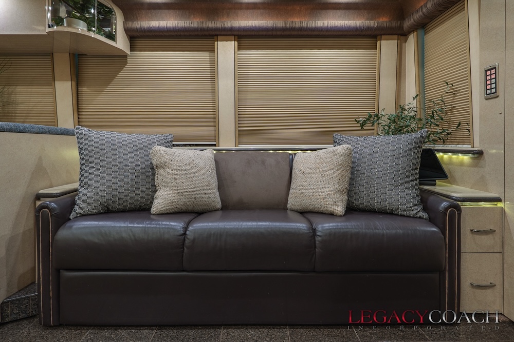 2005 Prevost Marathon XLII For Sale