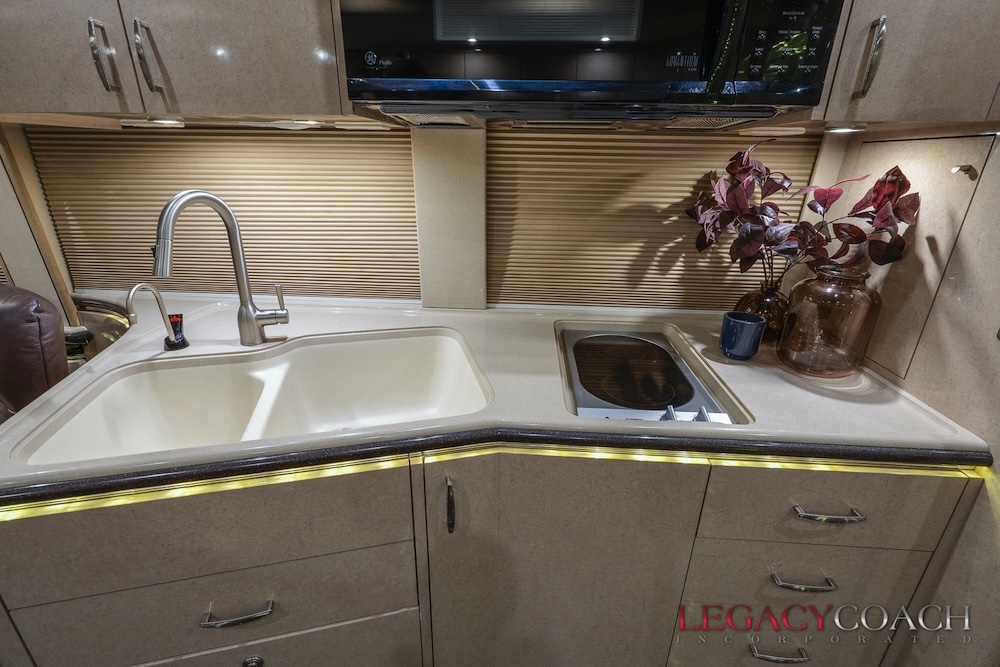 2005 Prevost Marathon XLII For Sale