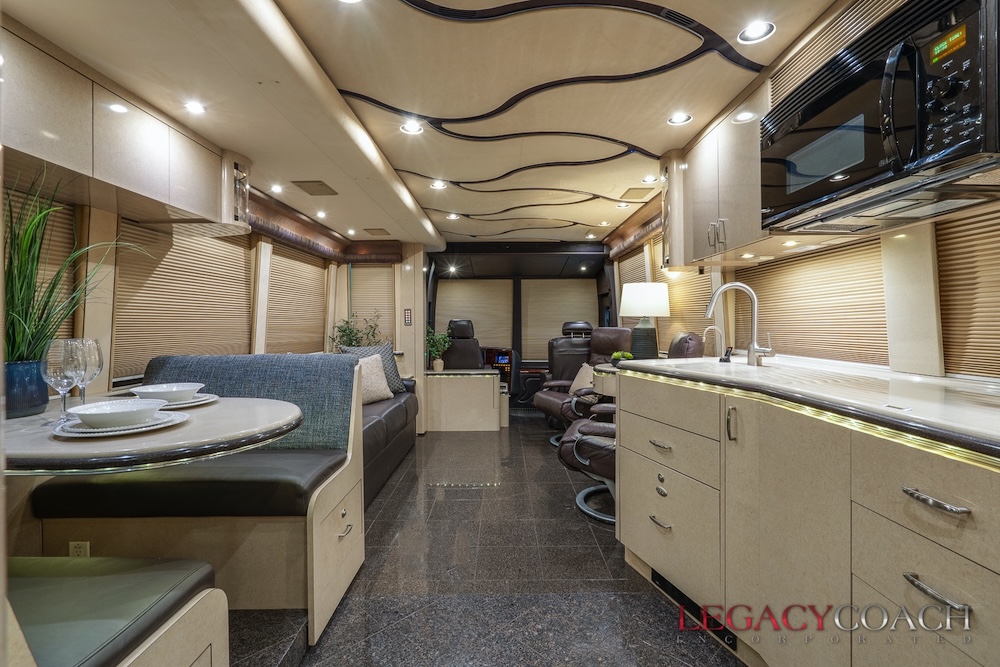 2005 Prevost Marathon XLII For Sale