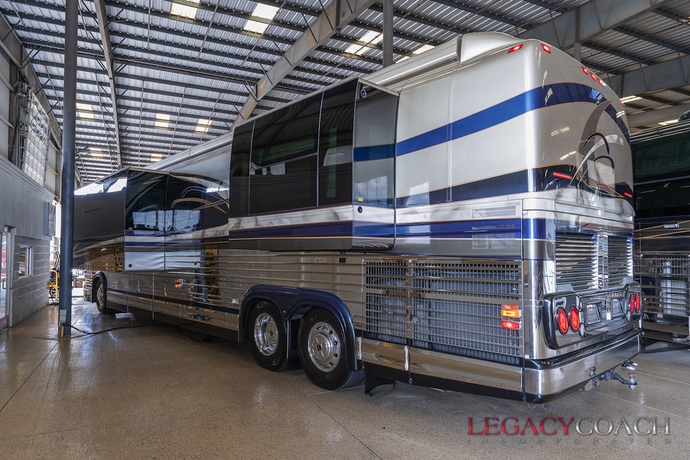 2005 Prevost Marathon XLII For Sale