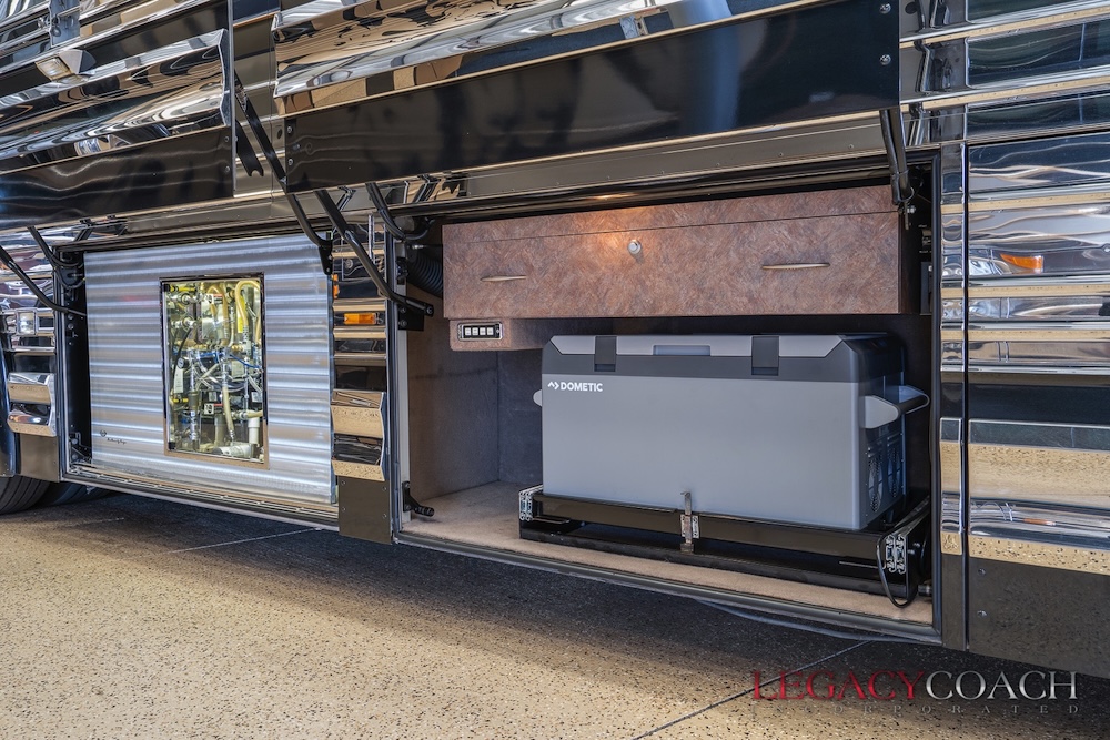 2005 Prevost Marathon XLII For Sale