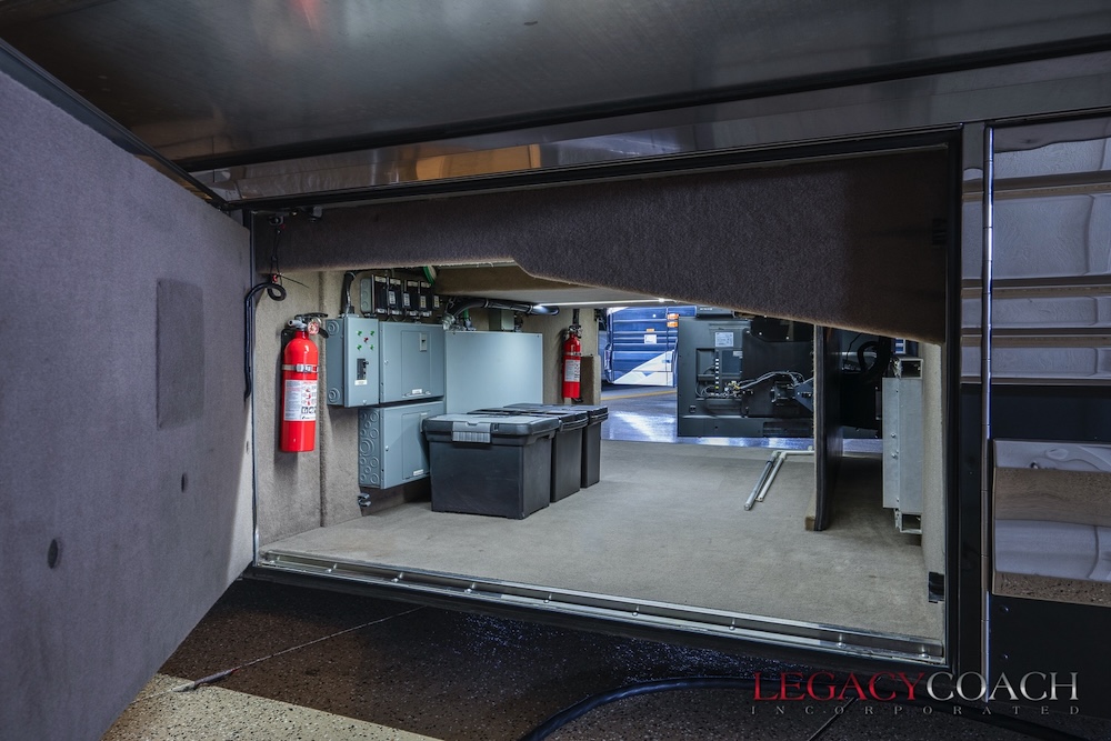 2005 Prevost Marathon XLII For Sale