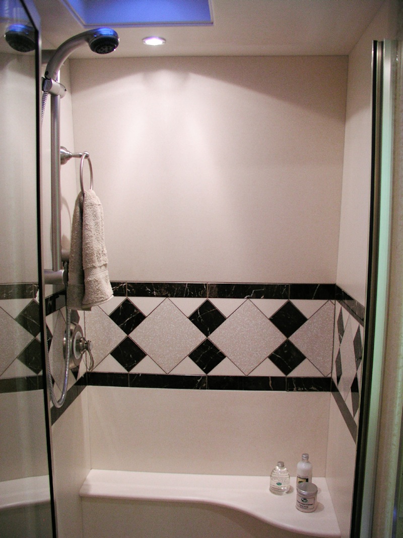 2005 Prevost Marathon XLII For Sale