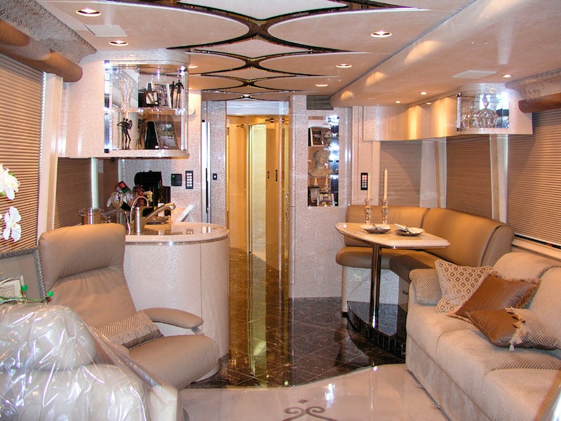 2005 Prevost Marathon XLII For Sale