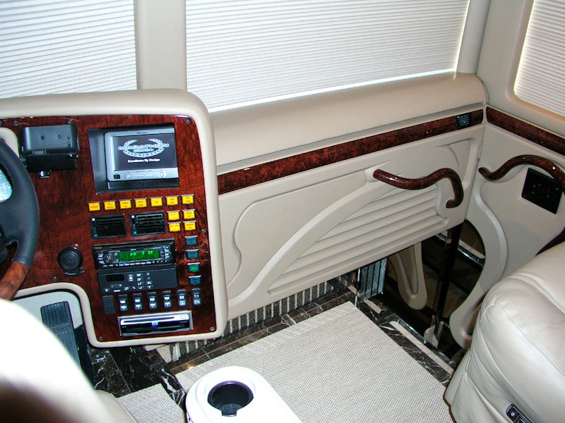 2005 Prevost Marathon XLII For Sale