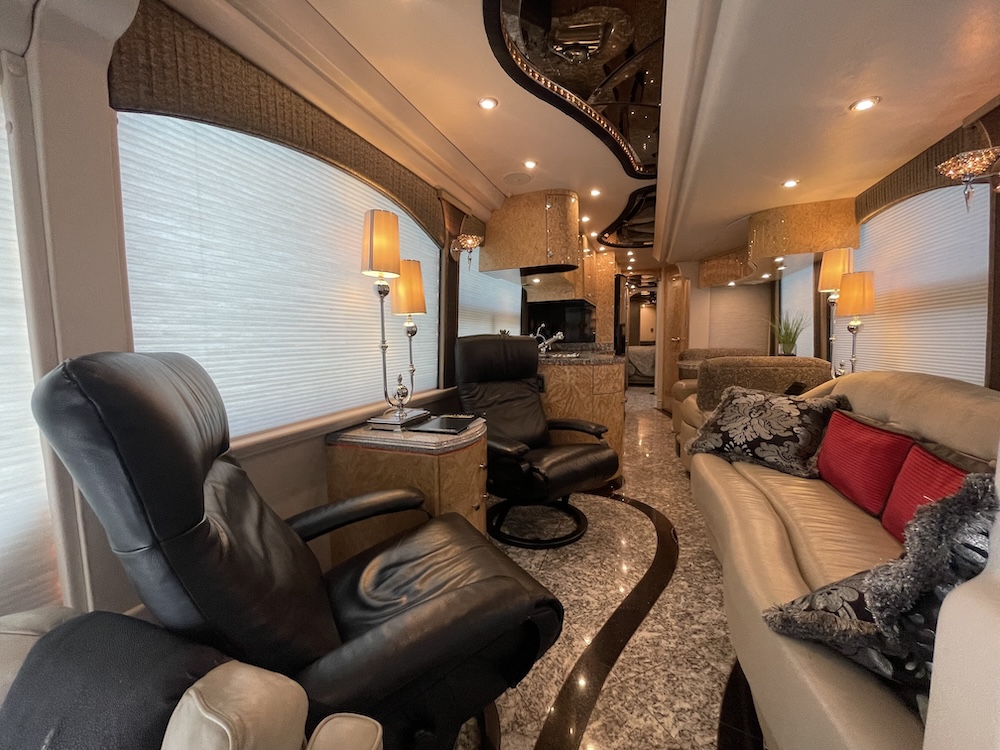 2005 Prevost  Millennium H3-45 For Sale