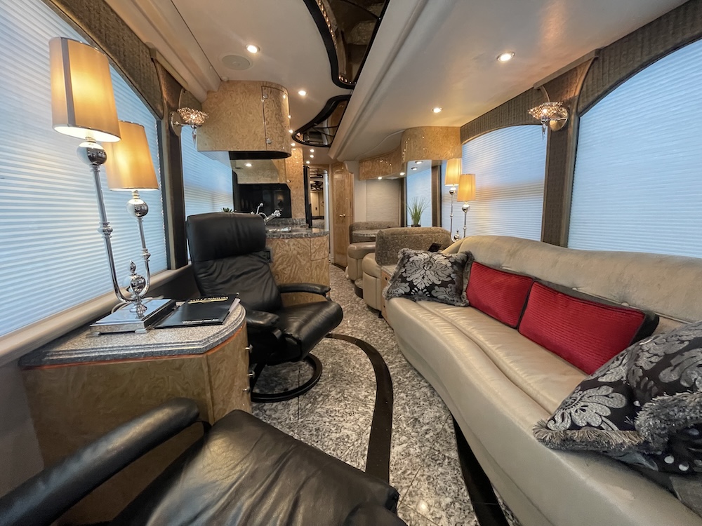 2005 Prevost  Millennium H3-45 For Sale