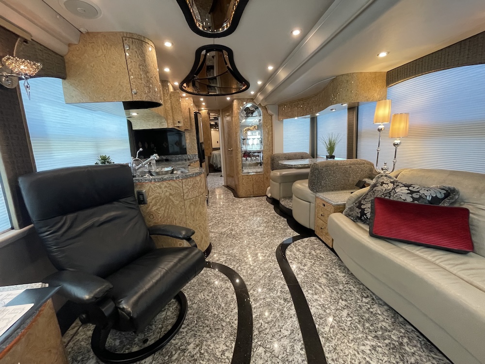 2005 Prevost  Millennium H3-45 For Sale