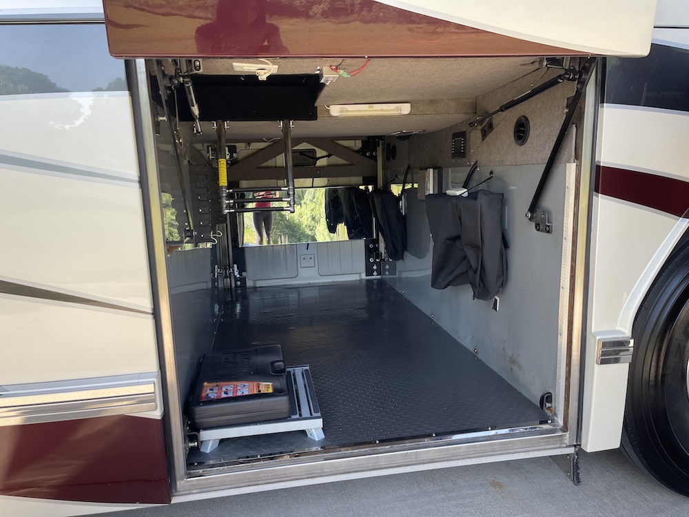 2005 Prevost  Millennium H3-45 For Sale
