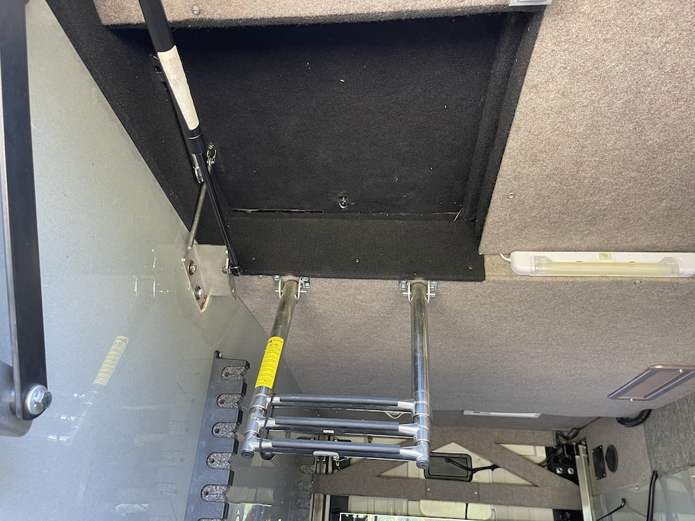 2005 Prevost  Millennium H3-45 For Sale