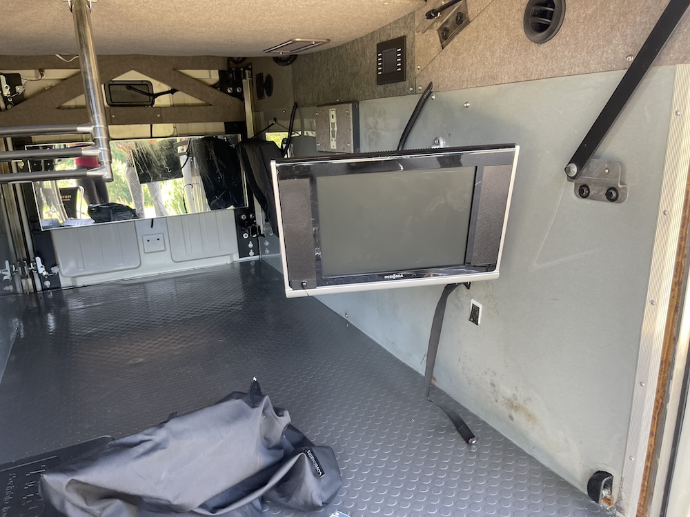 2005 Prevost  Millennium H3-45 For Sale