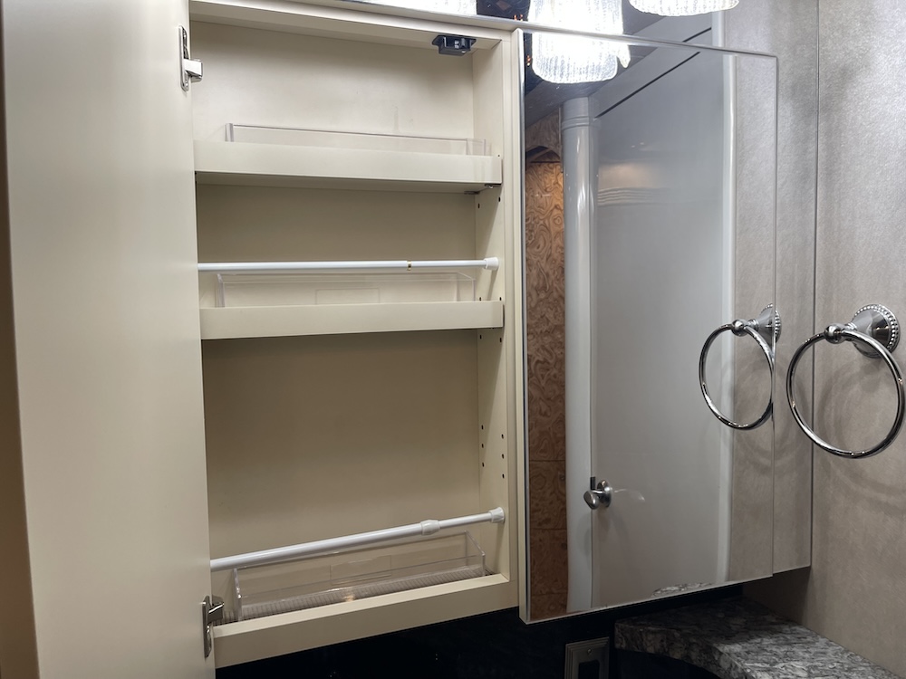 2005 Prevost  Millennium H3-45 For Sale