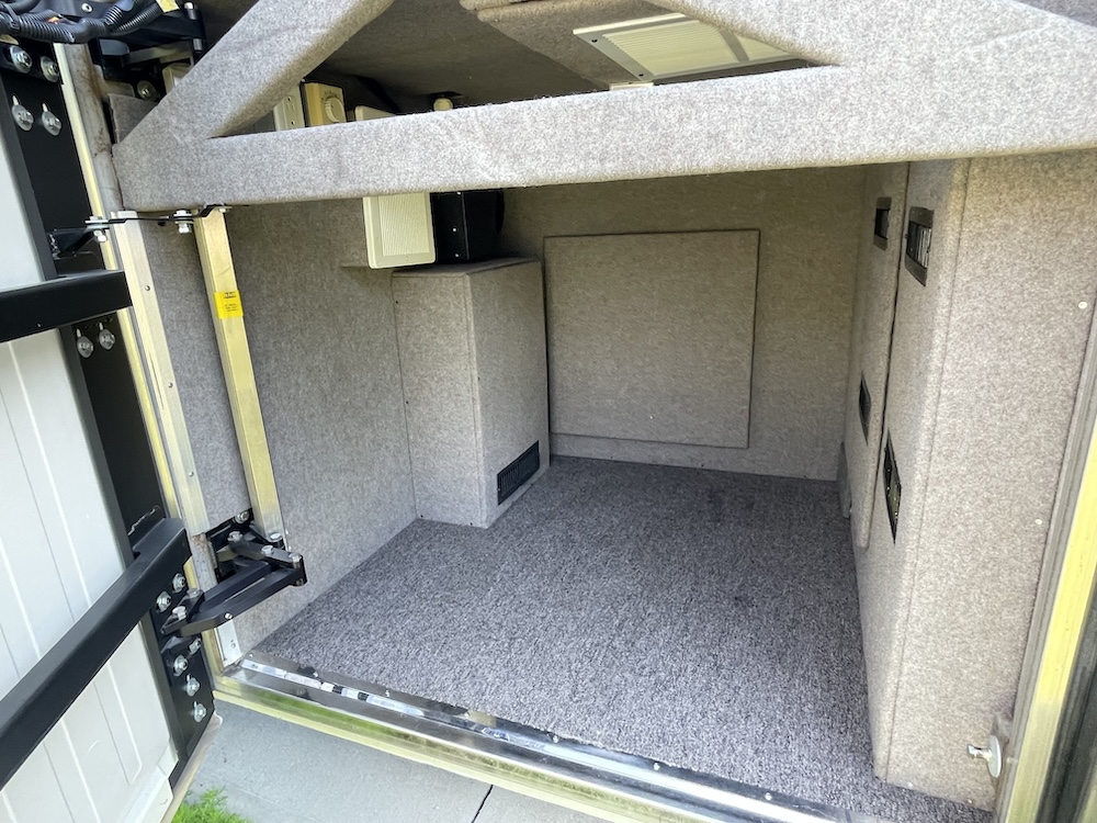 2005 Prevost  Millennium H3-45 For Sale