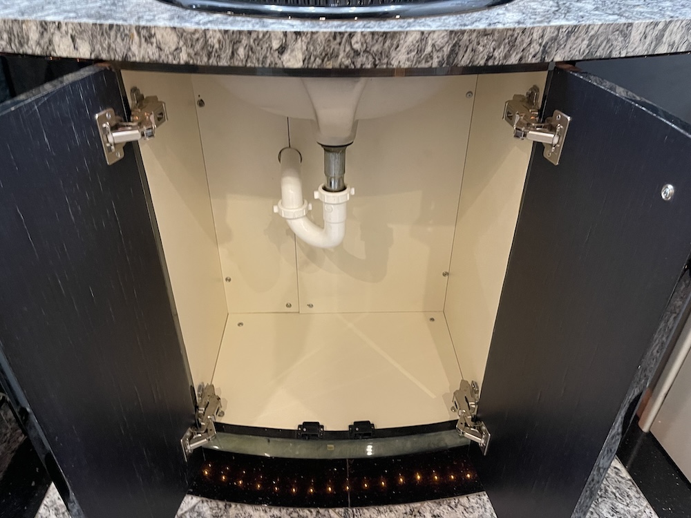 2005 Prevost  Millennium H3-45 For Sale