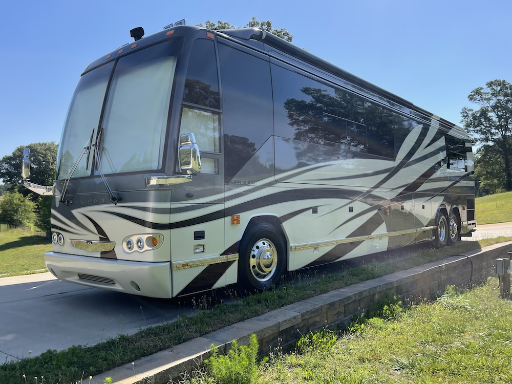 2005 Prevost  Millennium H3-45 For Sale
