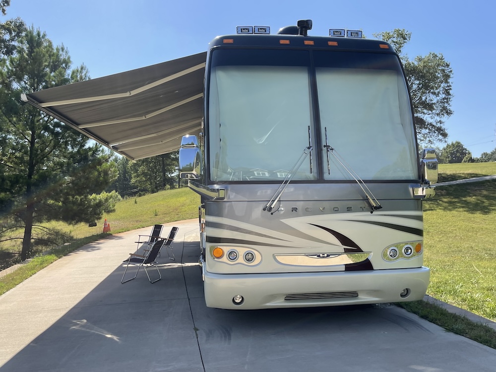 2005 Prevost  Millennium H3-45 For Sale