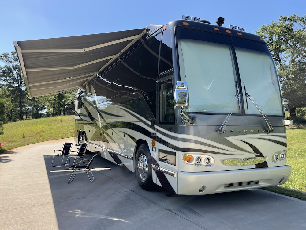 2005 Prevost  Millennium H3-45 For Sale