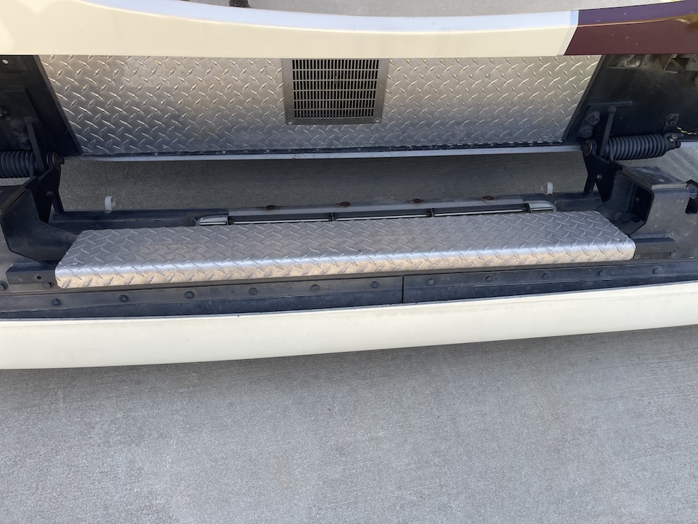 2005 Prevost  Millennium H3-45 For Sale