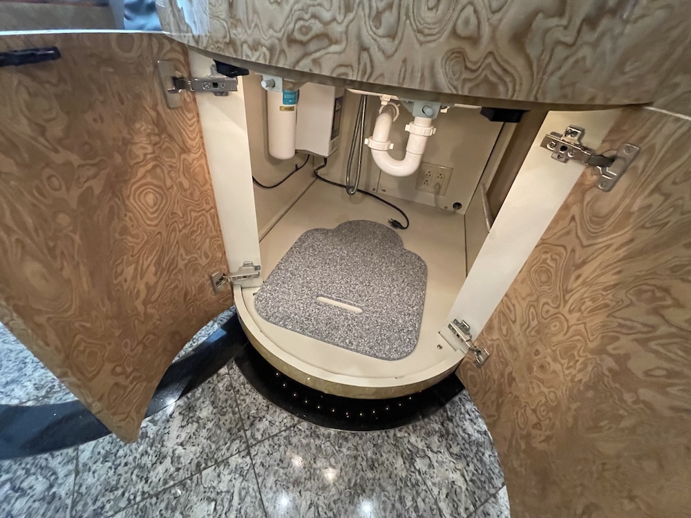 2005 Prevost  Millennium H3-45 For Sale