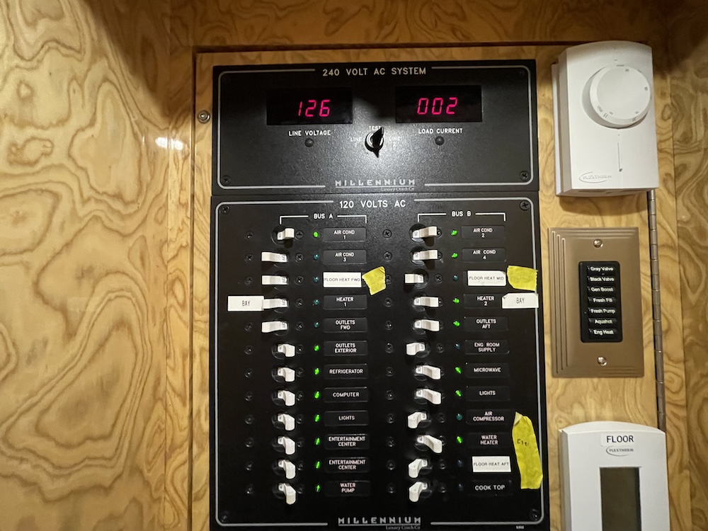 2005 Prevost  Millennium H3-45 For Sale