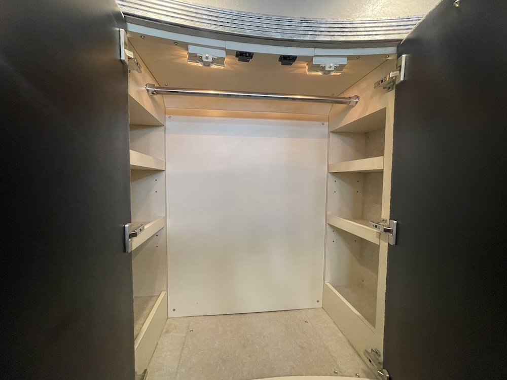 2005 Prevost  Millennium H3-45 For Sale