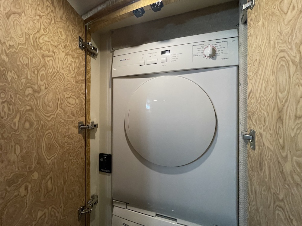 2005 Prevost  Millennium H3-45 For Sale