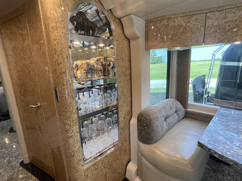 2005 Prevost  Millennium H3-45 For Sale