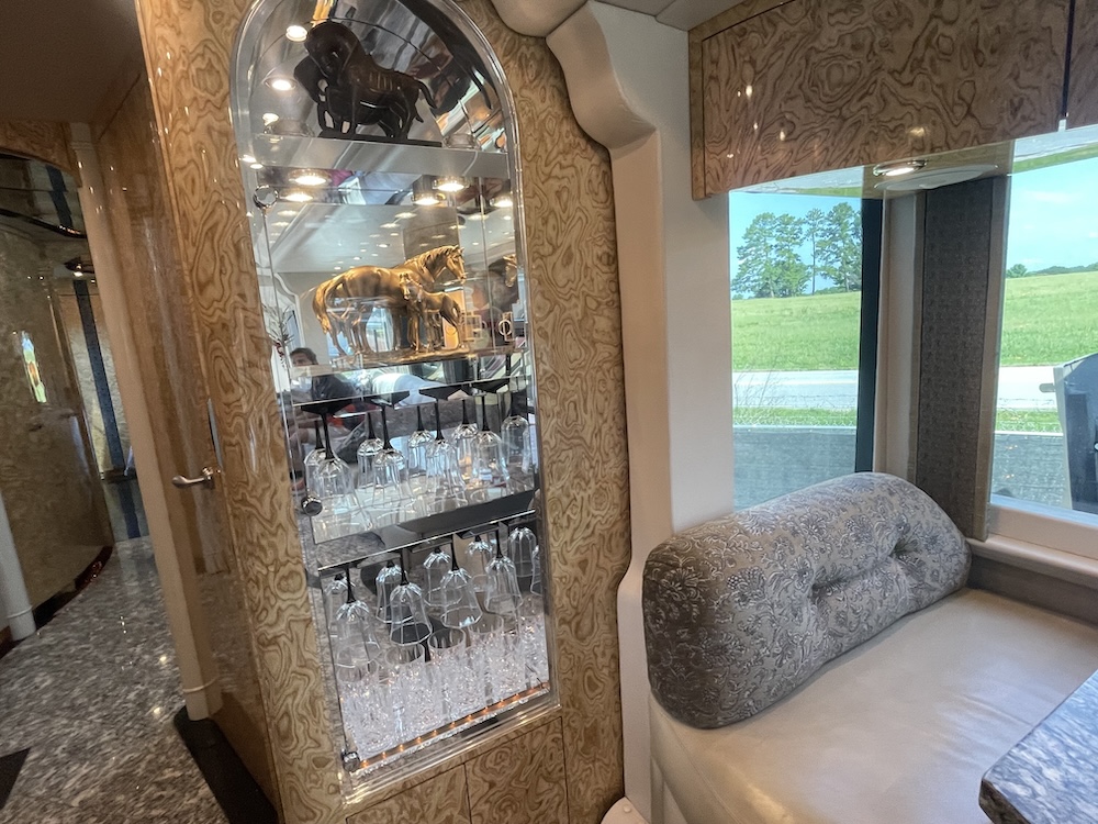 2005 Prevost  Millennium H3-45 For Sale
