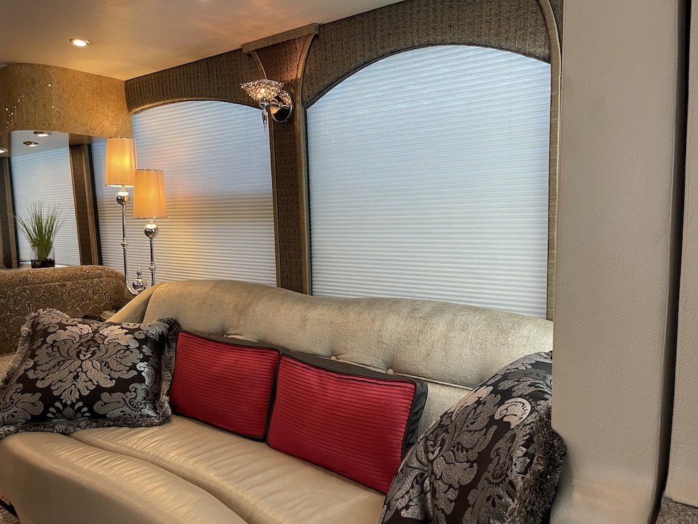 2005 Prevost  Millennium H3-45 For Sale
