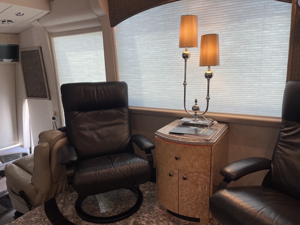 2005 Prevost  Millennium H3-45 For Sale