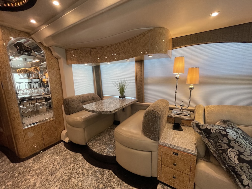 2005 Prevost  Millennium H3-45 For Sale