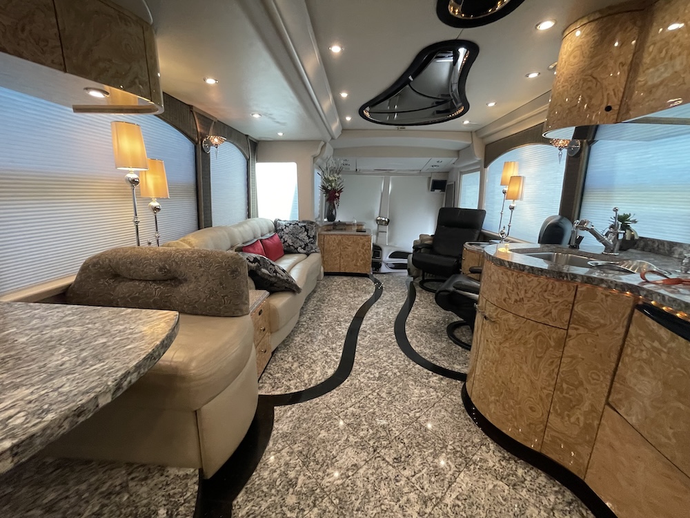 2005 Prevost  Millennium H3-45 For Sale