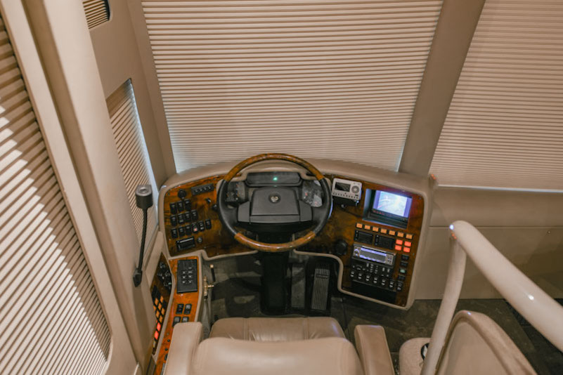 2005 Prevost Marathon H3-45 For Sale