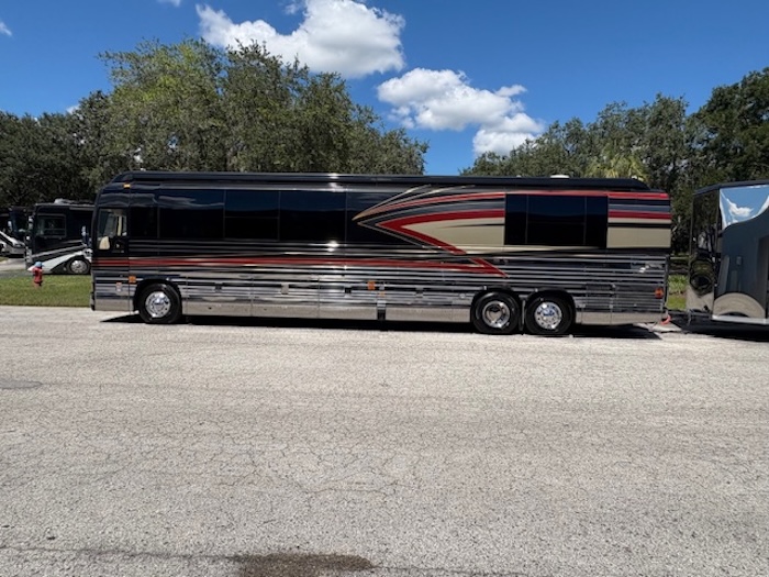 2005 Prevost Parliament XLII For Sale