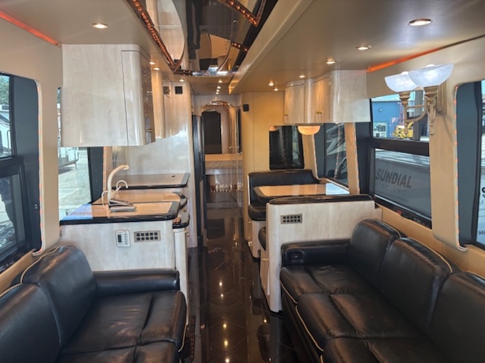 2005 Prevost Parliament XLII For Sale