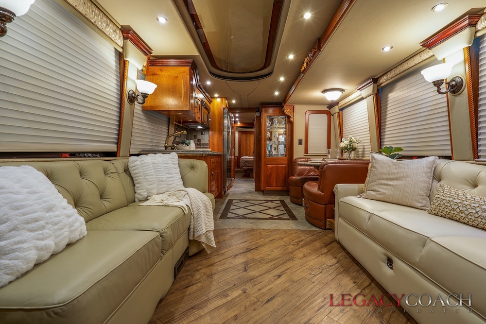 2005 Prevost Royale XLII For Sale