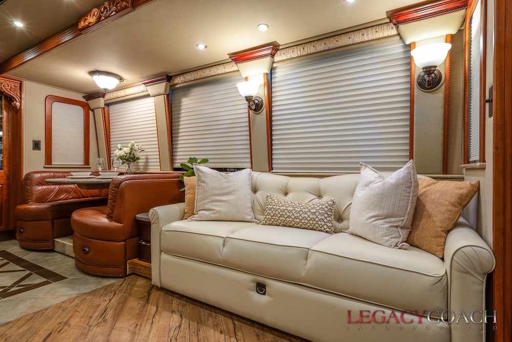 2005 Prevost Royale XLII For Sale