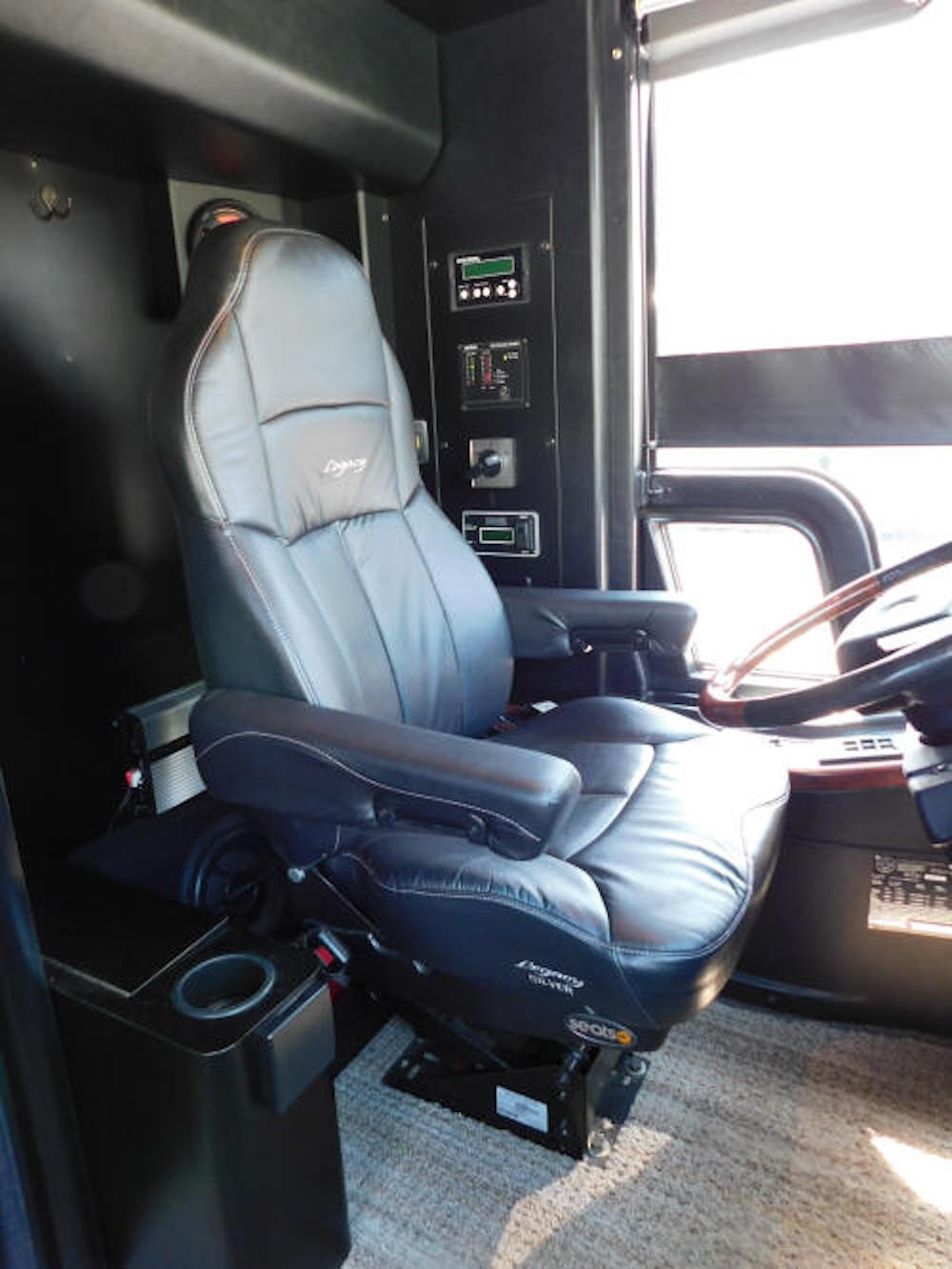 2005 Prevost Star XLII For Sale