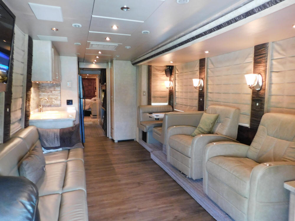 2005 Prevost Star XLII For Sale