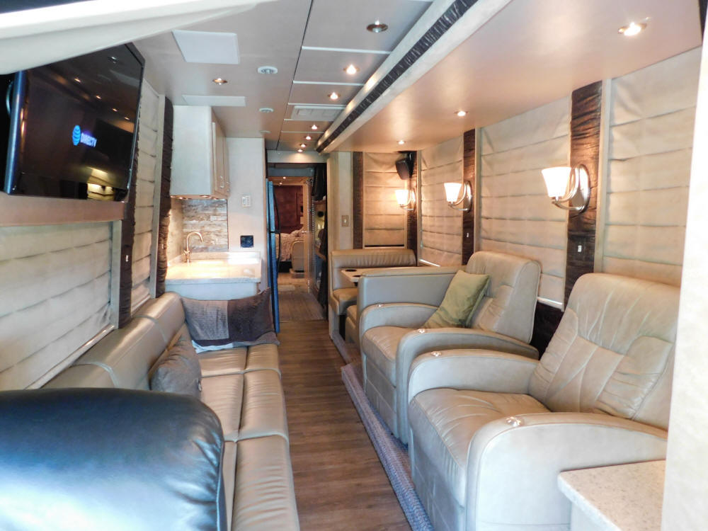 2005 Prevost Star XLII For Sale