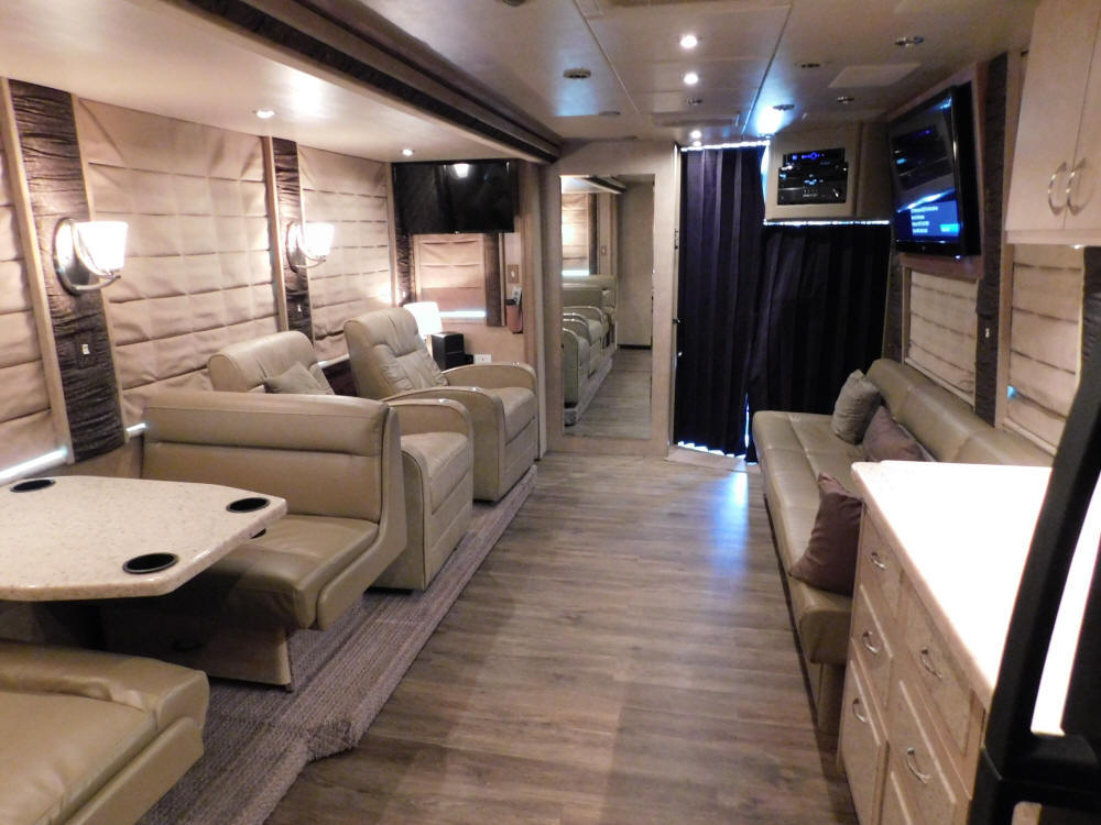 2005 Prevost Star XLII For Sale